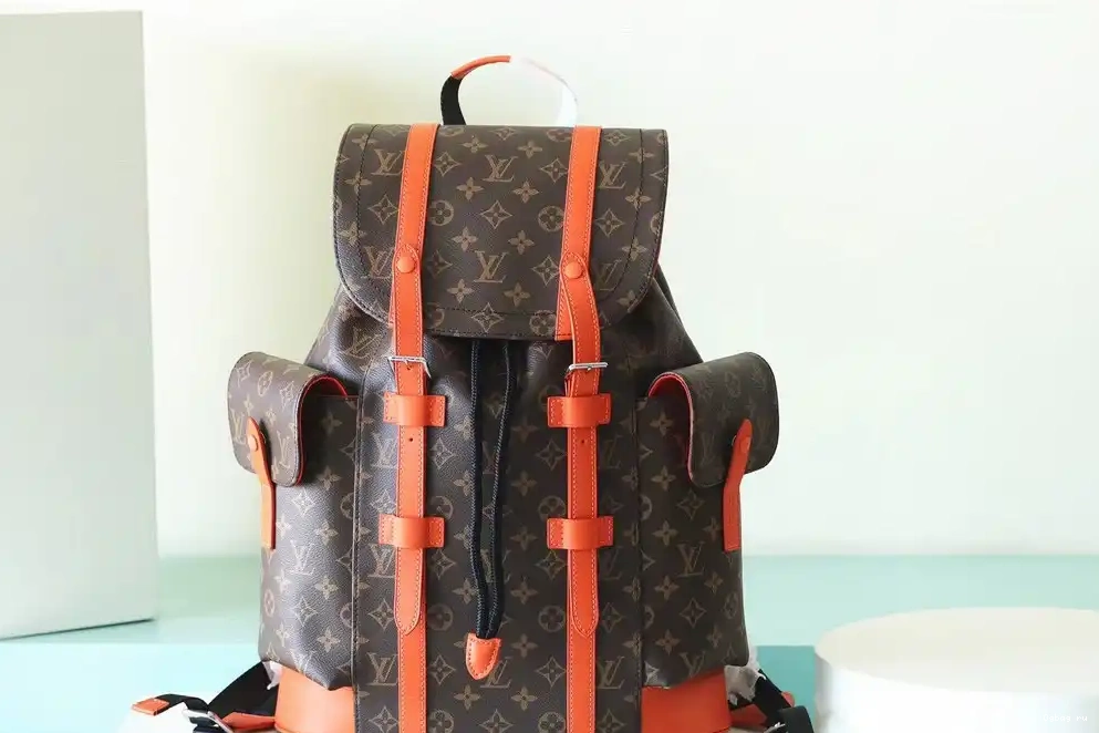 VUITTON MM LOUIS CHRISTOPHER 0531